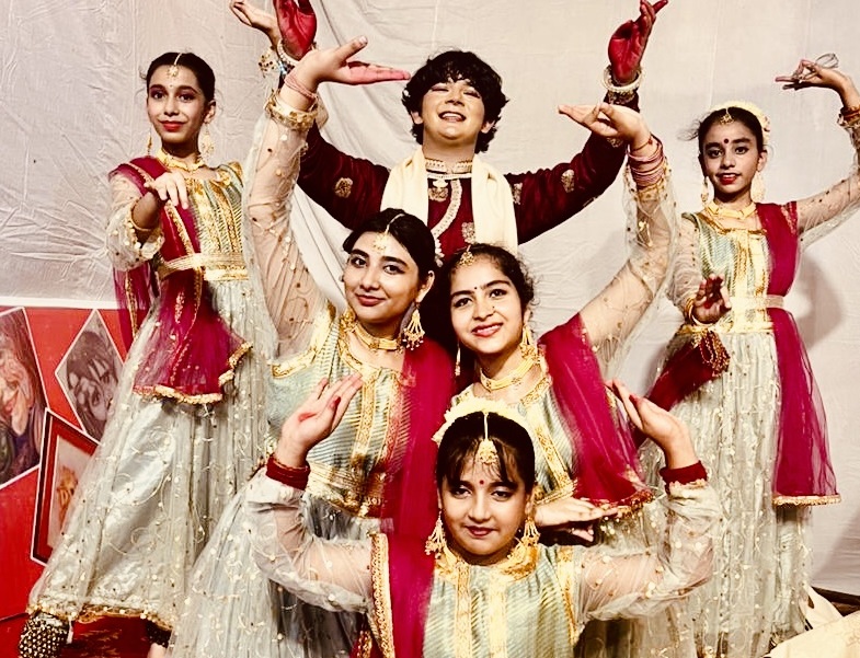 Best Classical Dance Classes in Rohini Sector 24 Delhi - Evolution Indian Arts